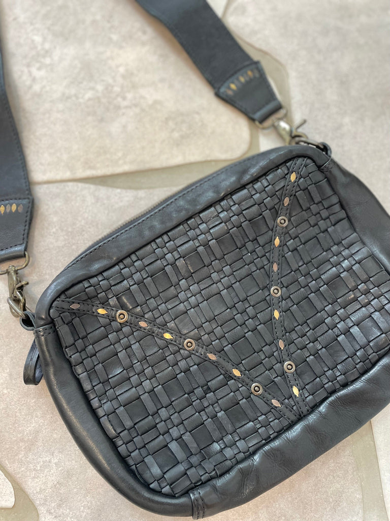 Mahiya Leather Bags Cassis Bag