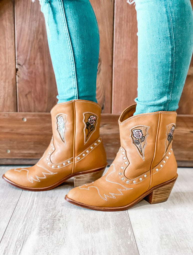 Mahiya Footwear Blanca Cowgirl Boot