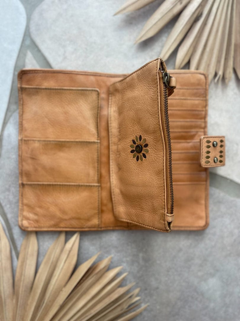 Mahiya Wallets & Clutches Catalina Purse