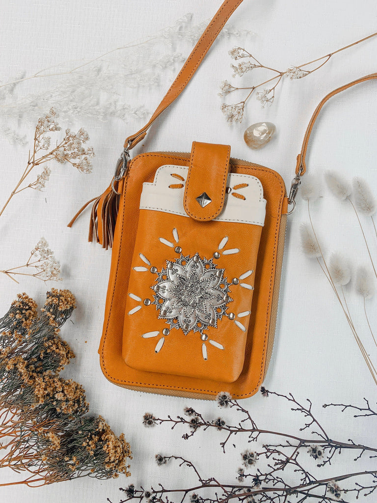 Mahiya Wallets & Clutches The Traveller Pouch Bag