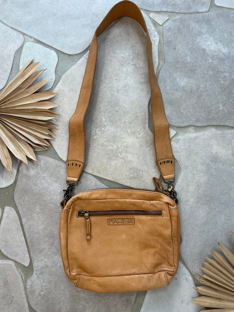 Mahiya Leather Bags Cassis Bag Tan