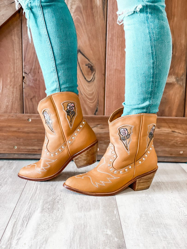 Mahiya Footwear Blanca Cowgirl Boot