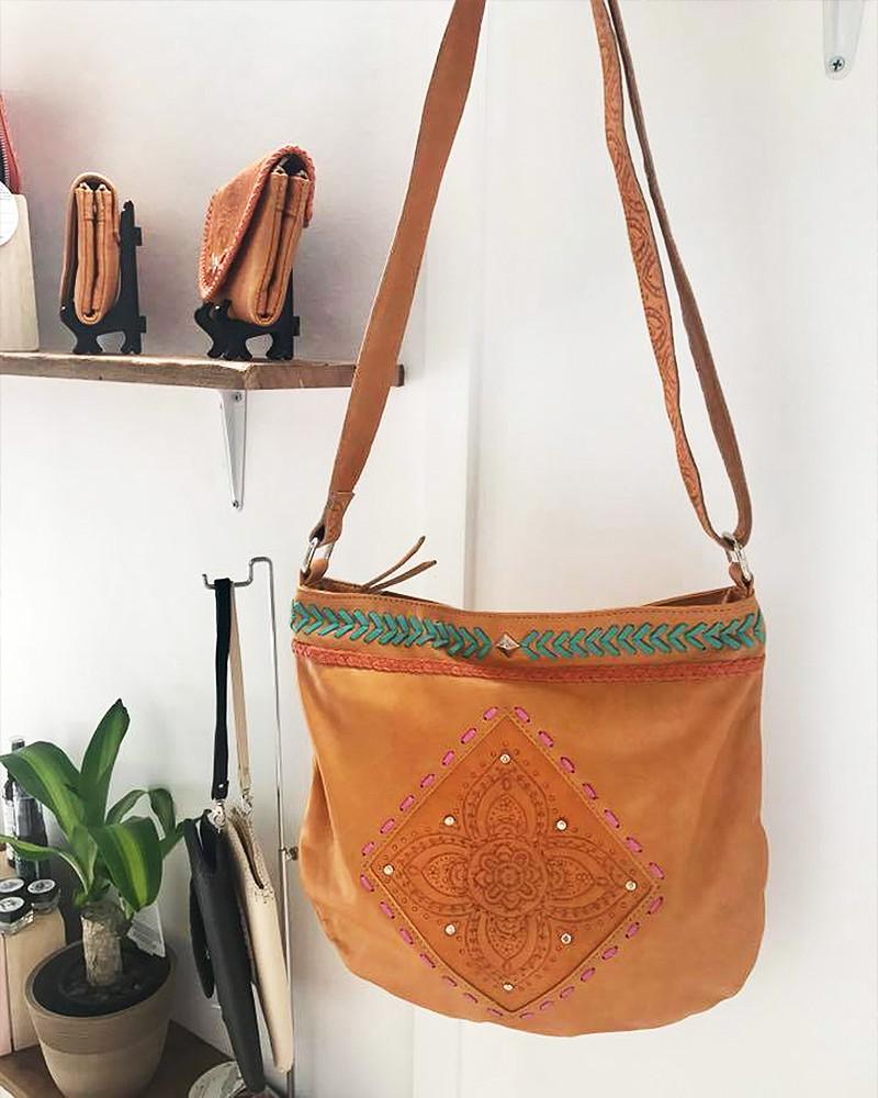 Mahiya Leather Bags Tan Capsize Leather Bag (Fringe Free)