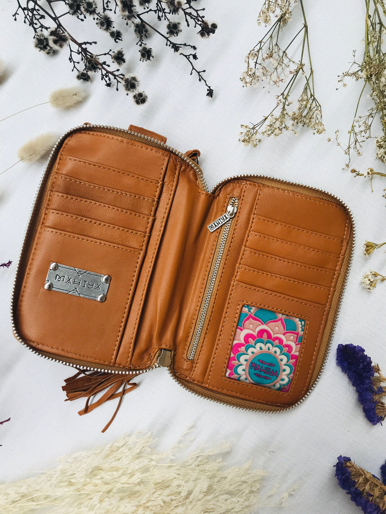 Mahiya Leather Bags Tan Weave Shimla Phone Pouch - Tan